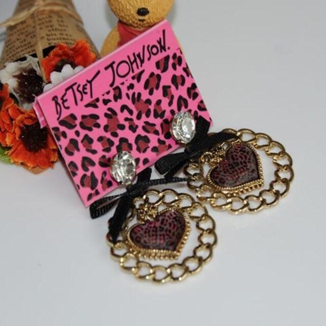 新品 ゴスロリ小悪魔姫系 豹柄ハートピアス BETSEY JOHNSON < 女性アクセサリー/時計  新品 ゴスロリ小悪魔姫系 豹柄ハートピアス BETSEY JOHNSON < 女性アクセサリー/時計の