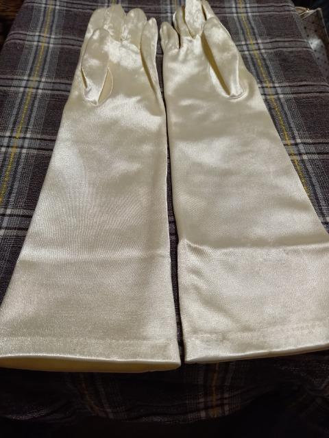 S クリーム色の手袋 < 女性ファッション  S クリーム色の手袋  < 女性ファッションの