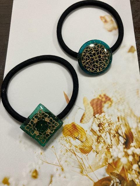 ハンドメイド レジン ヘアゴム2点セット < 女性ファッション  ハンドメイド レジン ヘアゴム2点セット  < 女性ファッションの