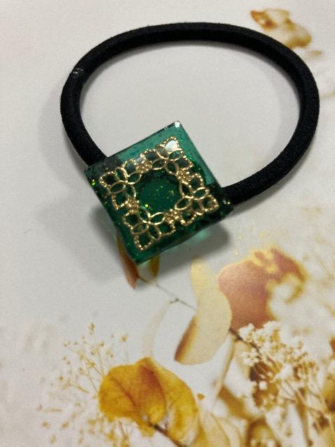 ハンドメイド レジン ヘアゴム2点セット < 女性ファッション  ハンドメイド レジン ヘアゴム2点セット < 女性ファッションの