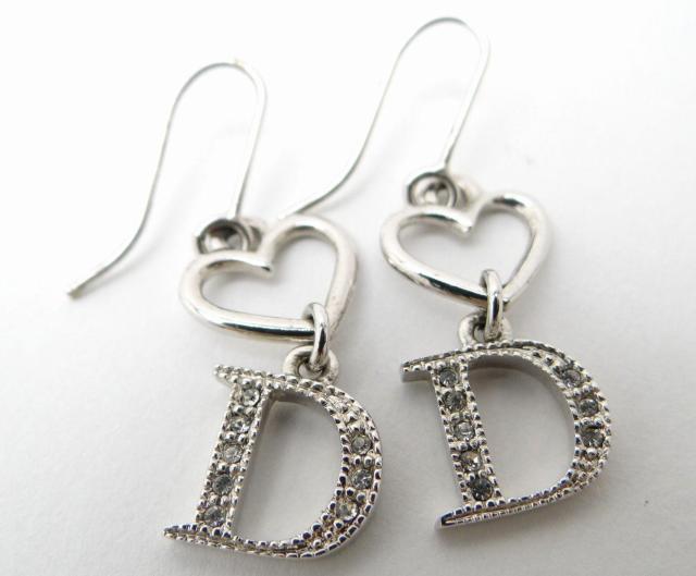 Christian Dior ディオール ハート Dロゴ ラインストーン ピアス シルバー<USED>【送料無料】 < ブランド Christian Dior ディオール ハート Dロゴ ラインストーン ピアス シルバー<USED>【送料無料】 < ブランドの