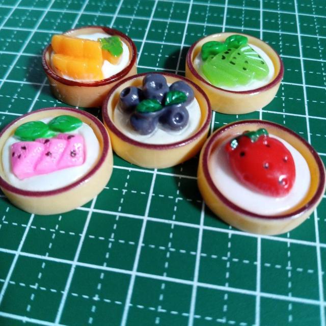 ミニチュアフルーツお菓子5個セット ケーキ スイーツ フェイク食品 < 香水/コスメ/ネイル ミニチュアフルーツお菓子5個セット ケーキ スイーツ フェイク食品 < 香水/コスメ/ネイルの