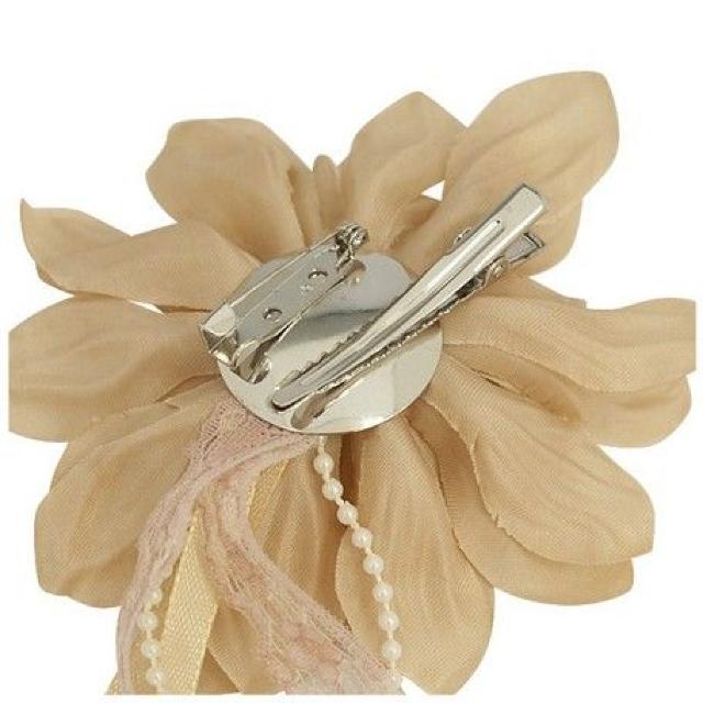 レースリボンフリンジ ダリア コサージュ ベージュ★新品 < 女性アクセサリー/時計 レースリボンフリンジ ダリア コサージュ ベージュ★新品 < 女性アクセサリー/時計の
