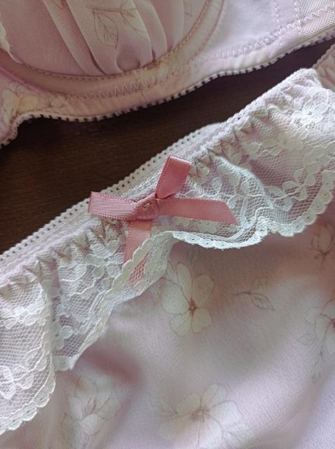 チュチュアンナ★新品タグ付★ブラ&ショーツ上下セット★可愛い。愛らしい。薄ピンクラベンダー★送料無料★ < 女性ファッション チュチュアンナ★新品タグ付★ブラ&ショーツ上下セット★可愛い。愛らしい。薄ピンクラベンダー★送料無料★ < 女性ファッションの