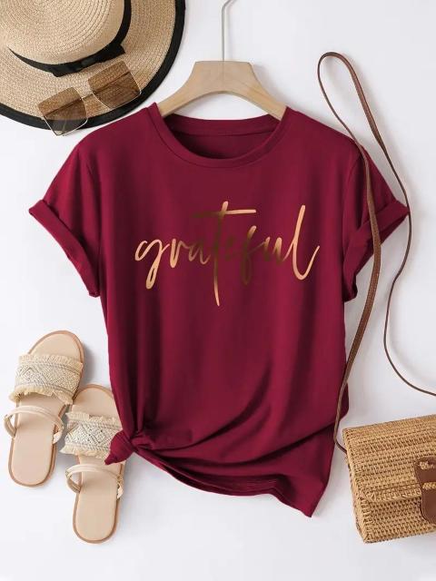 超お買い得790円★レディース グレイトフル グラフィックTシャツ テル 半袖 USAサイズM(日本サイズL相当)真紅 < 女性ファッション  超お買い得790円★レディース グレイトフル グラフィックTシャツ テル 半袖 USAサイズM(日本サイズL相当)真紅  < 女性ファッションの