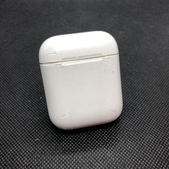 即決 純正品 Apple アップル AirPods エアーポッズ 第二世代 < 家電/AV  即決 純正品 Apple アップル AirPods エアーポッズ 第二世代 < 家電/AVの