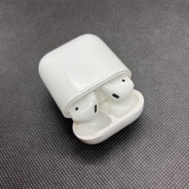 即決 Apple アップル AirPods エアーポッズ 第二世代 < 家電/AV  即決 Apple アップル AirPods エアーポッズ 第二世代 < 家電/AVの