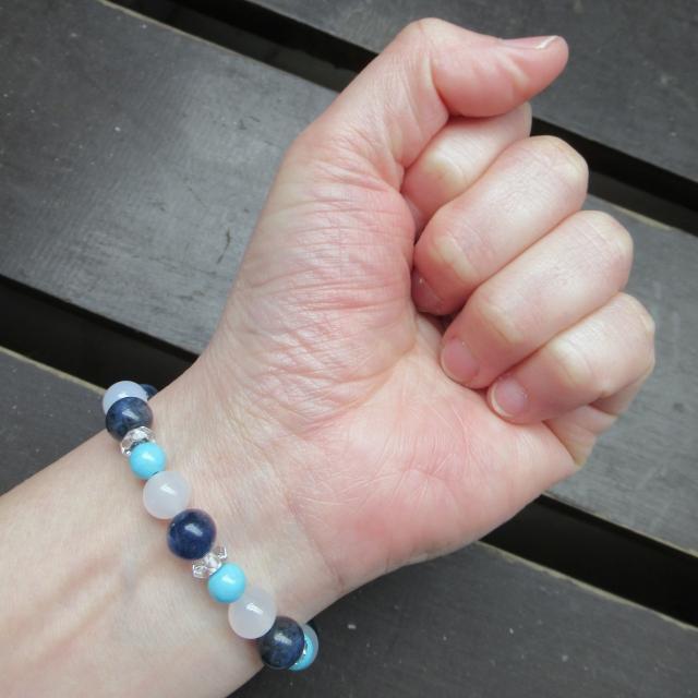 ソーダライトxホワイトカルセドニーxマグネサイトターコイズ < 男性アクセサリー/時計 ソーダライトxホワイトカルセドニーxマグネサイトターコイズ < 男性アクセサリー/時計の