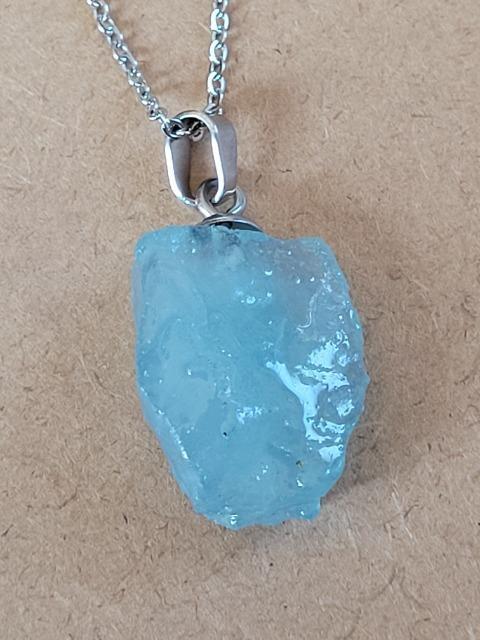 アクアマリンペンダント5.6g < 女性アクセサリー/時計  アクアマリンペンダント5.6g  < 女性アクセサリー/時計の