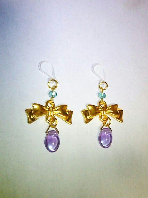 リボンコネクター&パープル雫エメラルドスワロ樹脂フック☆ < 女性アクセサリー/時計  リボンコネクター&パープル雫エメラルドスワロ樹脂フック☆ < 女性アクセサリー/時計の