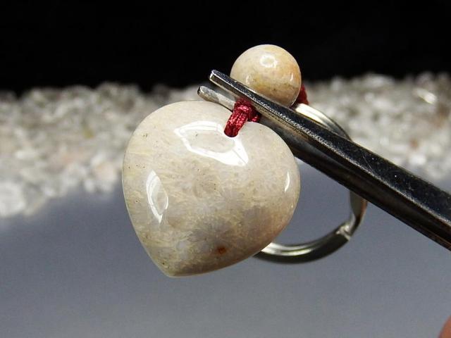 AtAAAeԐΉ΃n[gVR΃L[z_[  ANZT[/v 