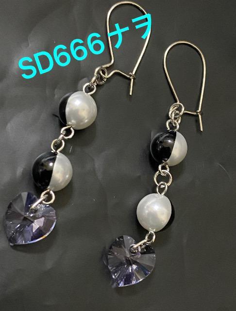 バイカラーパールとハート型スワロフスキーのピアス < 女性アクセサリー/時計  バイカラーパールとハート型スワロフスキーのピアス  < 女性アクセサリー/時計の