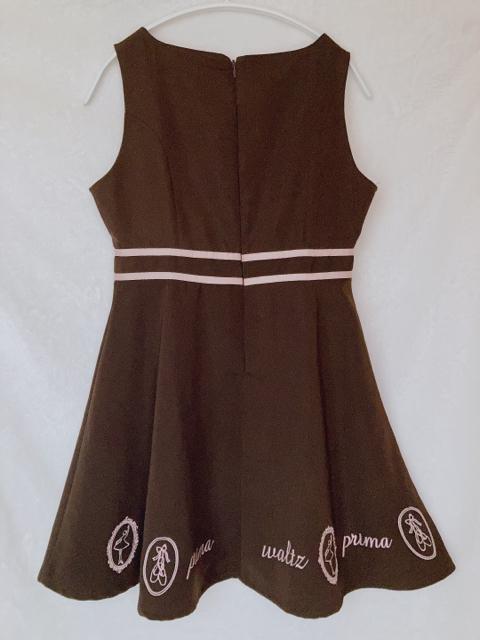 Ank Rouge ノースリ バレリーナ プリマ 刺繍 ワンピース ジャンスカ N2m < ブランド  Ank Rouge ノースリ バレリーナ プリマ 刺繍 ワンピース ジャンスカ N2m < ブランドの