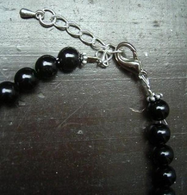 本珊瑚xオニキスネックレス < 女性アクセサリー/時計 本珊瑚xオニキスネックレス < 女性アクセサリー/時計の