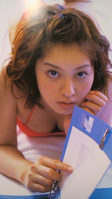 送料込み・藤本綾・写真集・BeBe < タレントグッズ  送料込み・藤本綾・写真集・BeBe < タレントグッズの