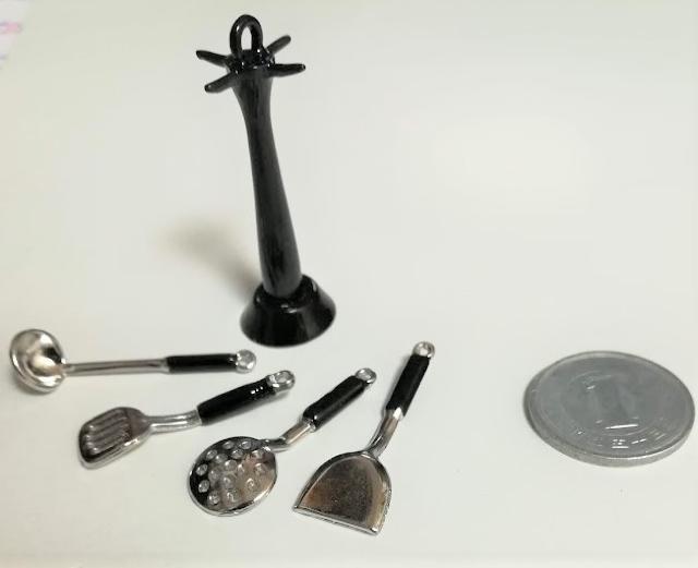 ミニチュア★スタンドキッチンツール★調理器具★A★黒★ < おもちゃ  ミニチュア★スタンドキッチンツール★調理器具★A★黒★ < おもちゃの