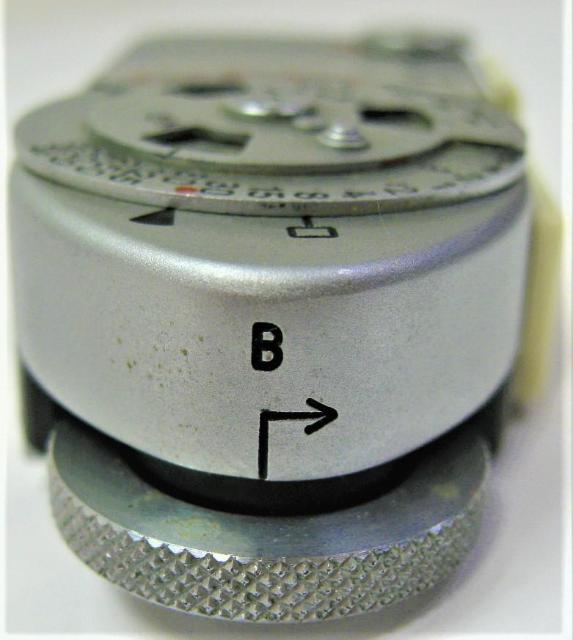 i hCc AeB[N CJ Iov Leica-METER MC  Ɠd/AV 