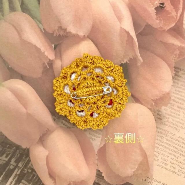 ハンドメイド♪ひらひら花びらのお花モチーフブローチ < 女性ファッション  ハンドメイド♪ひらひら花びらのお花モチーフブローチ < 女性ファッションの