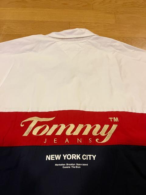 TOMMYJEANS トリコロール 長袖厚手シャツ 大きいsizeXXL→XL  トミーヒルフィガー < ブランド  TOMMYJEANS トリコロール 長袖厚手シャツ 大きいsizeXXL→XL  トミーヒルフィガー < ブランドの