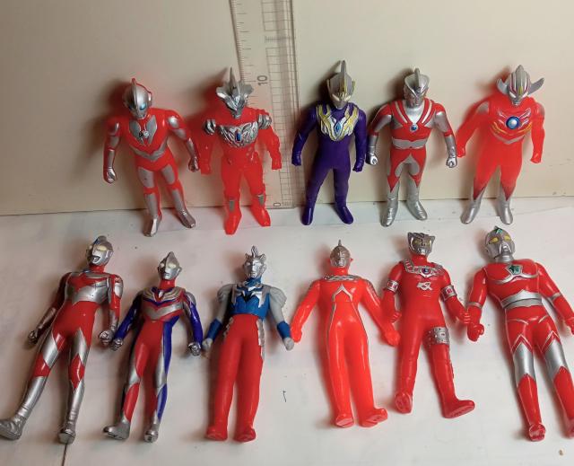 ウルトラシリーズ11体バンダイソフビ人形 < ホビー  ウルトラシリーズ11体バンダイソフビ人形 < ホビーの