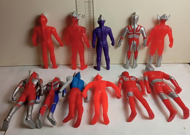 ウルトラシリーズ11体バンダイソフビ人形 < ホビー  ウルトラシリーズ11体バンダイソフビ人形 < ホビーの
