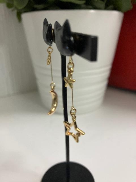 ハンドメイド レジン ねこのピアス < 女性ファッション  ハンドメイド レジン ねこのピアス < 女性ファッションの