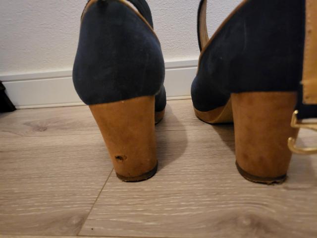 オリーデオリーブのパンプス < 女性ファッション  オリーデオリーブのパンプス < 女性ファッションの