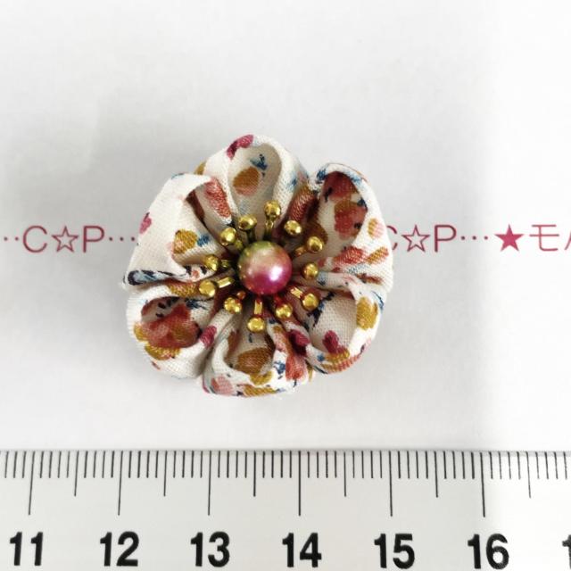 18*ハンドメイド♪つまみ細工お花モチーフ 11 < 女性ファッション 18*ハンドメイド♪つまみ細工お花モチーフ 11 < 女性ファッションの