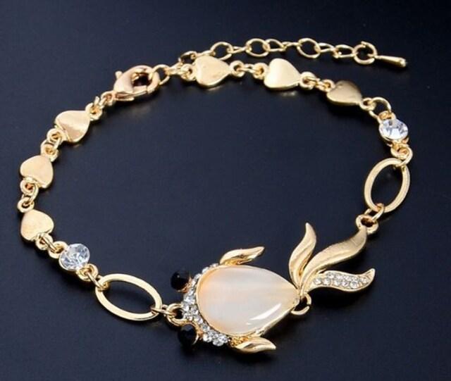 新品 ゴスロリ姫系アンティーク調金魚ストーンブレスレッ < 女性アクセサリー/時計 新品 ゴスロリ姫系アンティーク調金魚ストーンブレスレッ < 女性アクセサリー/時計の