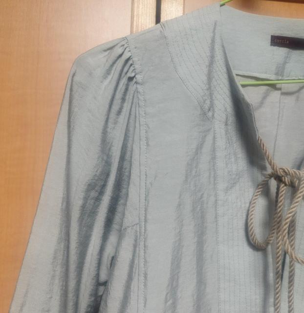 CUCCIA �����ݐ��F �X���[�L�[�u���[ �Ñ�M���V�����`���j�b�N �� �����t�@�b�V������ 