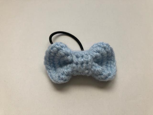 ハンドメイド ヘアゴム 丸っこいリボン♪ ウール ライトブルー < 女性ファッション  ハンドメイド ヘアゴム 丸っこいリボン♪ ウール ライトブルー  < 女性ファッションの
