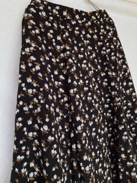 Aライン ふんわり フレア 小花柄 裏地付き シック ロングスカート M GRL N2m < ブランド Aライン ふんわり フレア 小花柄 裏地付き シック ロングスカート M GRL N2m < ブランドの