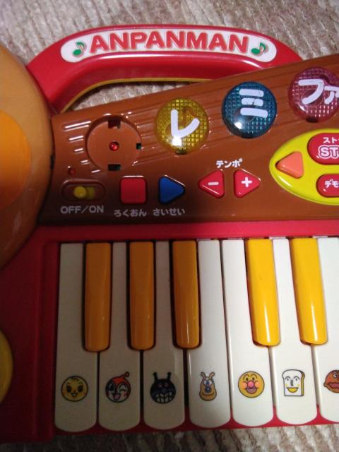 アンパンマン メロディピアノ < おもちゃ アンパンマン メロディピアノ < おもちゃの