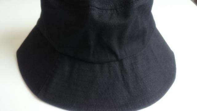 新品タグ付き★カジュアルハット★ブラック★ストラップ付き★帽子★ < 女性ファッション 新品タグ付き★カジュアルハット★ブラック★ストラップ付き★帽子★ < 女性ファッションの