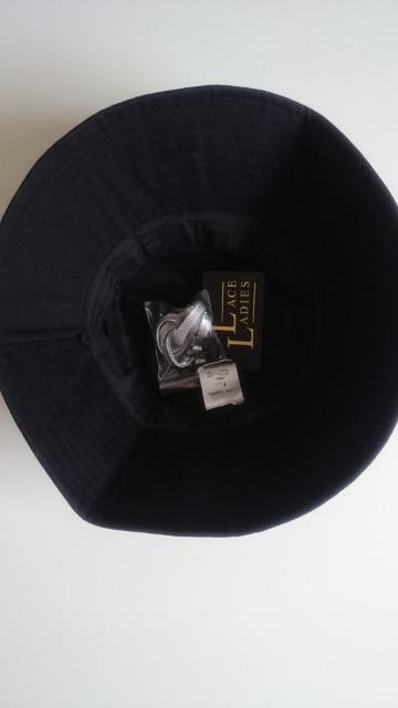 新品タグ付き★カジュアルハット★ブラック★ストラップ付き★帽子★ < 女性ファッション 新品タグ付き★カジュアルハット★ブラック★ストラップ付き★帽子★ < 女性ファッションの