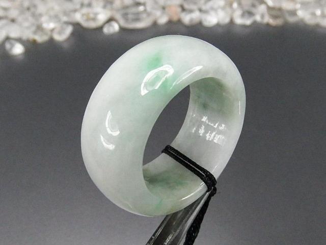 一点物緑入り3A天然石ひすい本翡翠サムリング約21号黒糸ネックレス < 女性アクセサリー/時計 一点物緑入り3A天然石ひすい本翡翠サムリング約21号黒糸ネックレス < 女性アクセサリー/時計の