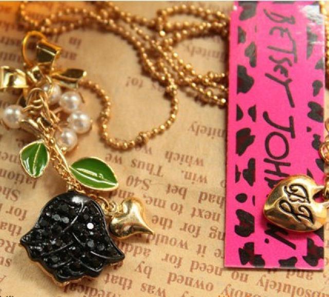 ViSXPn KNlbNXBETSEY JOHNSON   ANZT[/v 