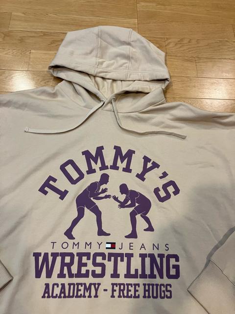 TOMMYJEANS プルオーバー パーカー  超大きいsizeXL 以上  トミーヒルフィガー < ブランド  TOMMYJEANS プルオーバー パーカー  超大きいsizeXL 以上  トミーヒルフィガー < ブランドの