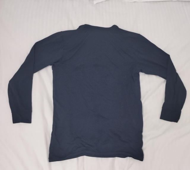 ユニクロ ヒートテック 紺 Vネック長袖Tシャツ メンズM < 男性ファッション  ユニクロ ヒートテック 紺 Vネック長袖Tシャツ メンズM < 男性ファッションの