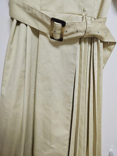 Areeam パフスリーブ トレンチコートプリーツロングワンピース F あいにゃん < 女性ファッション  Areeam パフスリーブ トレンチコートプリーツロングワンピース F あいにゃん < 女性ファッションの