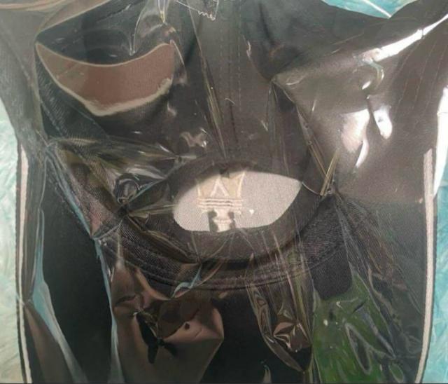 帽子/キャップ『MASERATIマセラティ 刺繍 黒/ホワイトエッジ』新品 < 男性ファッション  帽子/キャップ『MASERATIマセラティ 刺繍 黒/ホワイトエッジ』新品 < 男性ファッションの