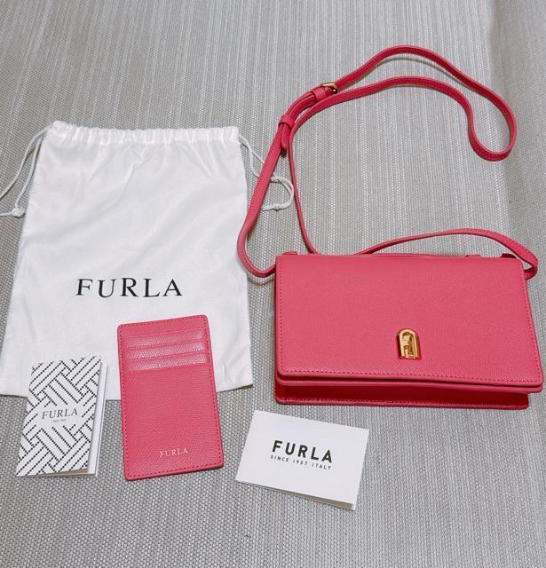 FURLA �s���N ���U�[ �V�����_�[�o�b�O �N���X�{�f�B  �� �u�����h�� 