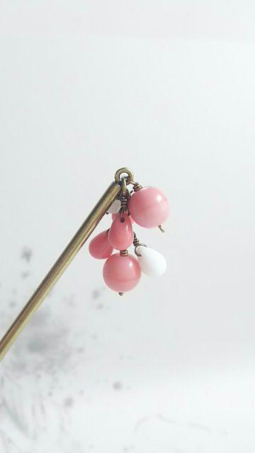 *いちごみるくのかんざし* 18051 < 女性ファッション  *いちごみるくのかんざし* 18051  < 女性ファッションの