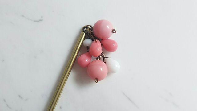 *いちごみるくのかんざし* 18051 < 女性ファッション  *いちごみるくのかんざし* 18051 < 女性ファッションの