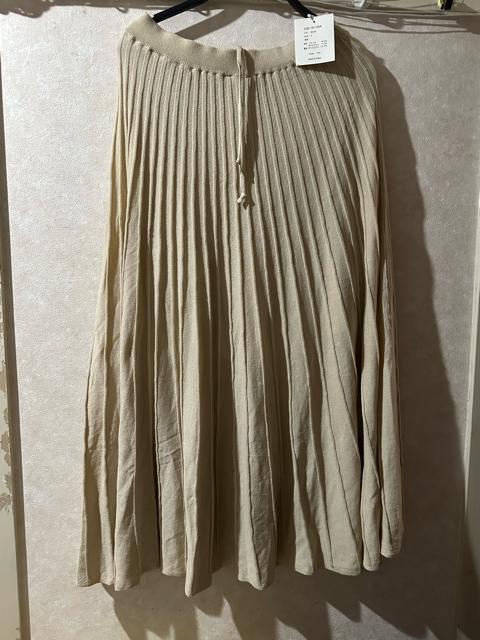 新品 タグ付き eversince ニットプリーツスカート < 女性ファッション  新品 タグ付き eversince ニットプリーツスカート < 女性ファッションの