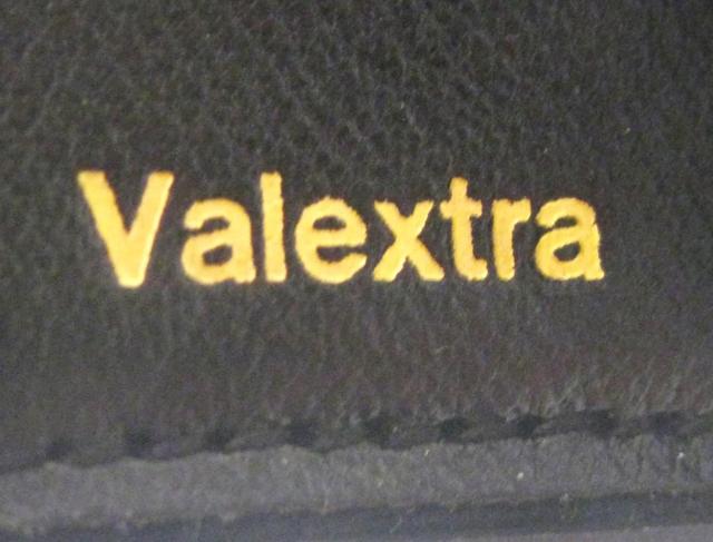 最高級 イタリーITALY ミラノ ヴァレクストラValextraキーケース4連 < 男性ファッション  最高級 イタリーITALY ミラノ ヴァレクストラValextraキーケース4連 < 男性ファッションの