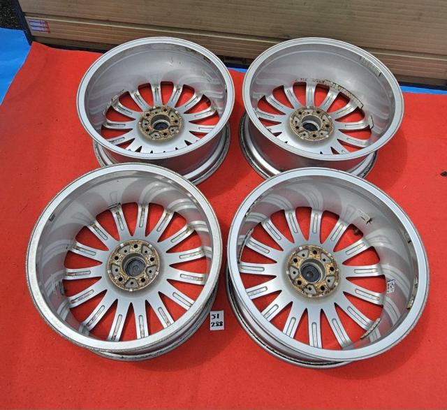 COSMIC ヴェネルディ エレボラーニ VENERDI hereborrani19インチ 8.5J +43 PCD114.3 < 自動車/バイク COSMIC ヴェネルディ エレボラーニ VENERDI hereborrani19インチ 8.5J +43 PCD114.3 < 自動車/バイク