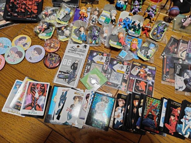 エヴァンゲリオン エヴァンゲリヲン エヴァ NERV フィギュア カード 等 碇シンジ 綾波レイ アスカ < アニメ/コミック/キャラクター  エヴァンゲリオン エヴァンゲリヲン エヴァ NERV フィギュア カード 等 碇シンジ 綾波レイ アスカ < アニメ/コミック/キャラクターの