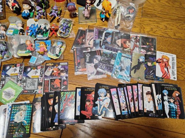 エヴァンゲリオン エヴァンゲリヲン エヴァ NERV フィギュア カード 等 碇シンジ 綾波レイ アスカ < アニメ/コミック/キャラクター  エヴァンゲリオン エヴァンゲリヲン エヴァ NERV フィギュア カード 等 碇シンジ 綾波レイ アスカ < アニメ/コミック/キャラクターの