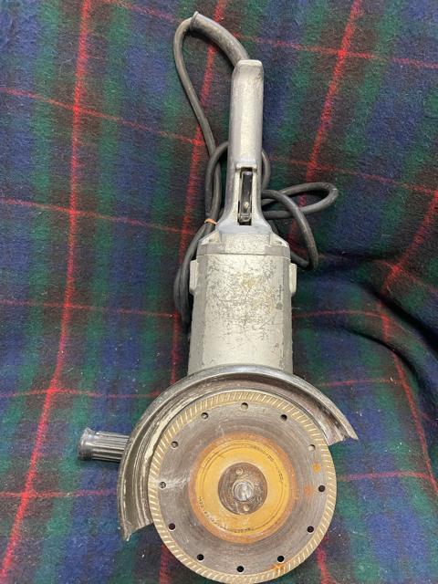 日立(HITACHI)製 ディスクグラインダー「PD-180A」 電動工具 日立工機 工具 < ペット/手芸/園芸 日立(HITACHI)製 ディスクグラインダー「PD-180A」 電動工具 日立工機 工具 < ペット/手芸/園芸の